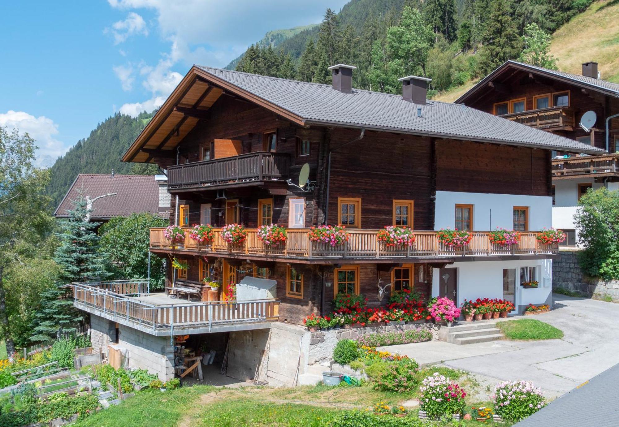 Ferienwohnungen-Schett Sankt Veit in Defereggen Bagian luar foto